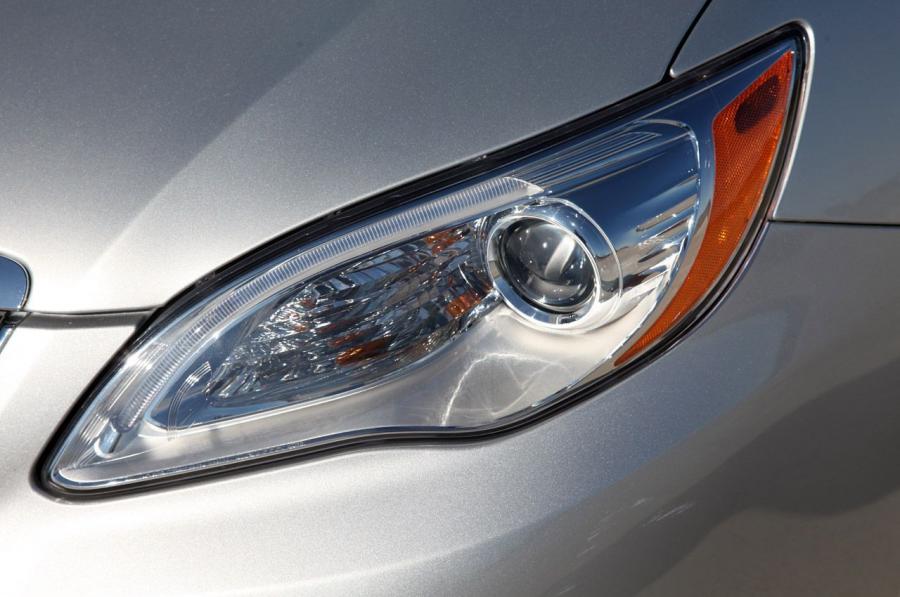 Chrysler 200 2011 года  (фото 16 из 122)